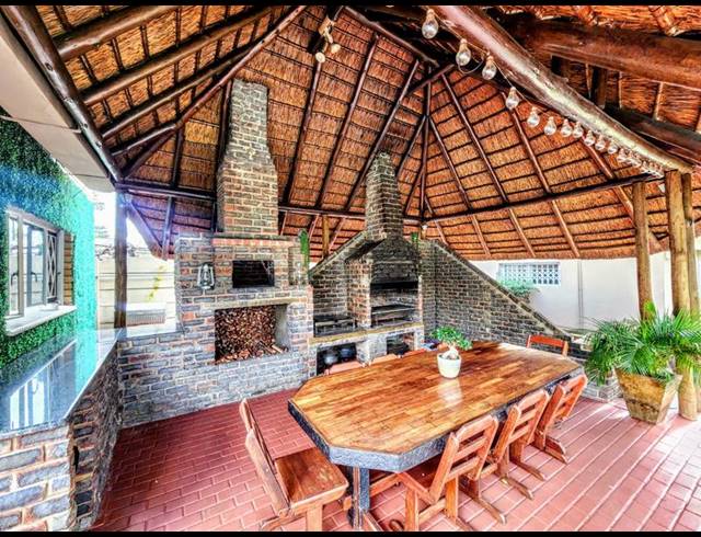 5 BEDROOM HOUSE FOR SALE IN CAPITAL PARK